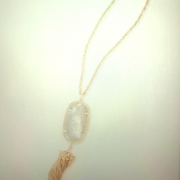 Kendra Scott Jewelry - Kendra Scott Rayne Necklace In Ivory Pearl